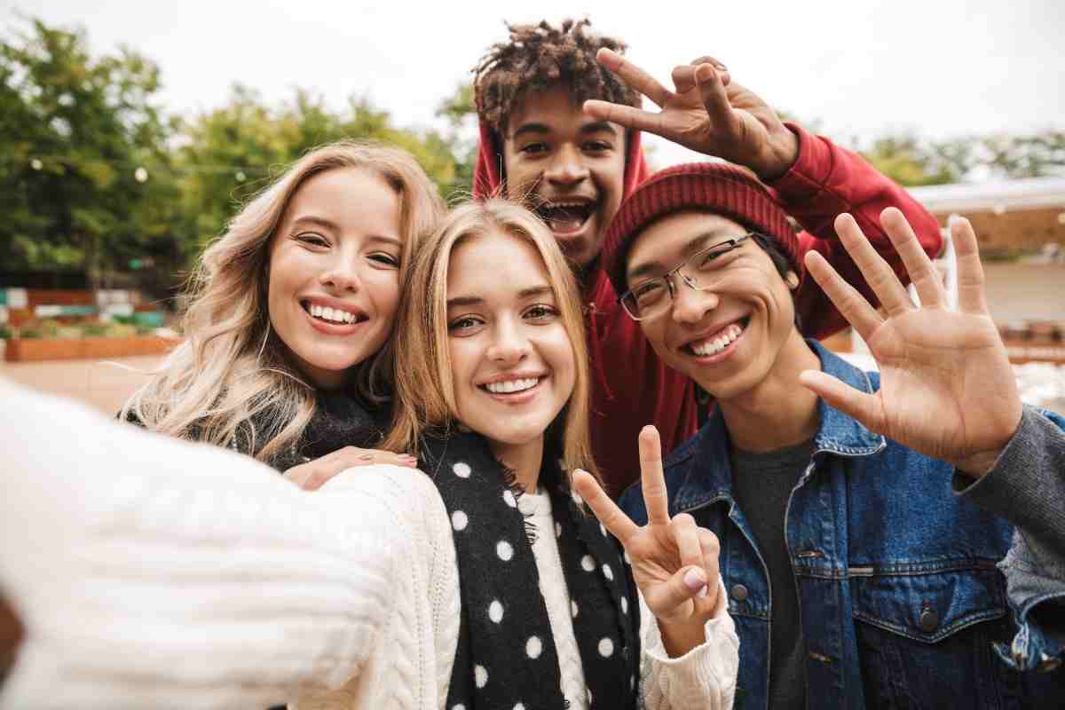 Why Invisalign Is Gaining Popularity Among Teenagers